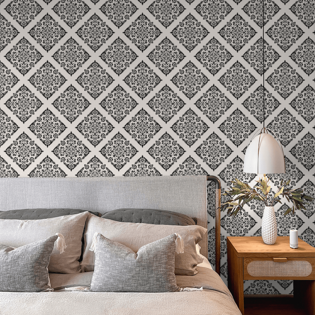 Thrifted Meadow (White) Wallpaper