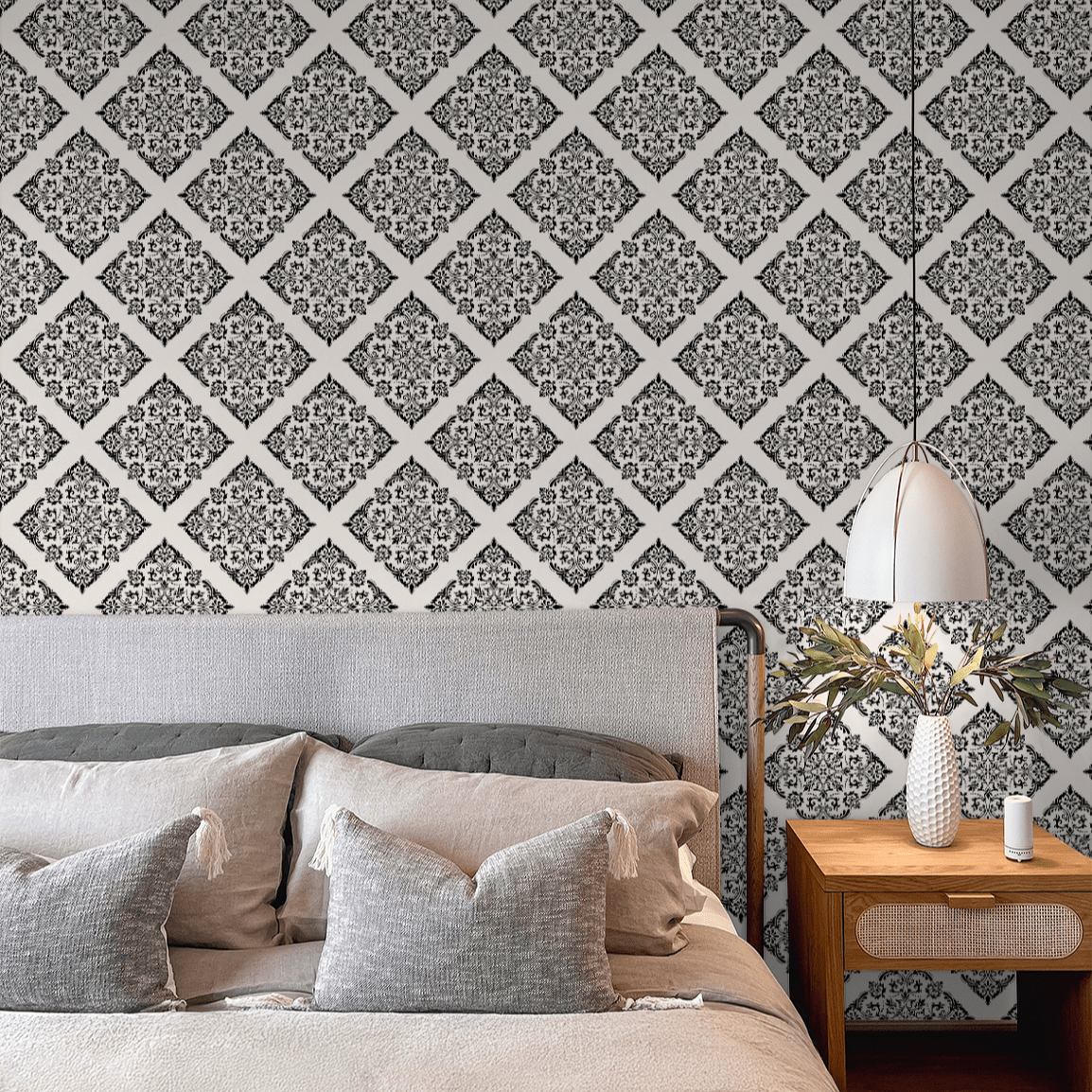 Thrifted Meadow (White) Wallpaper
